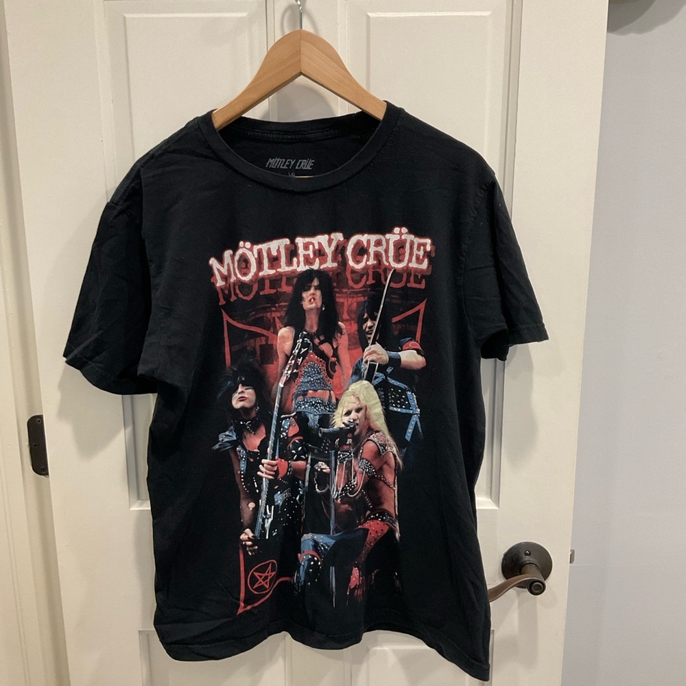 Mötley Crüe Men’s Graphic T-Shirt Size L